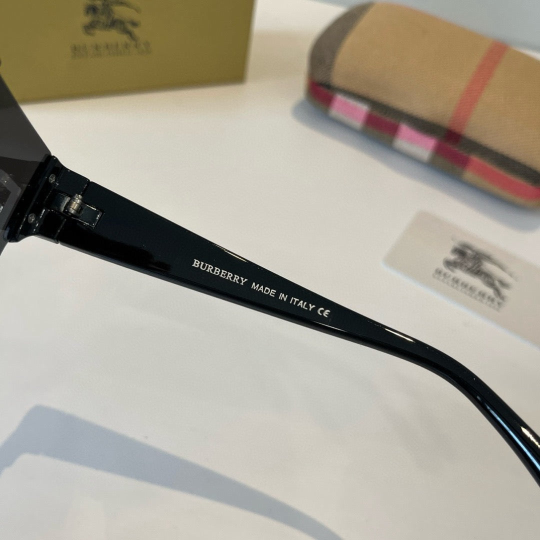 Inspired Burberry BE4291 – Oversized Shield Sunglasses (1:1 Mirror Quality)- Silver Grey