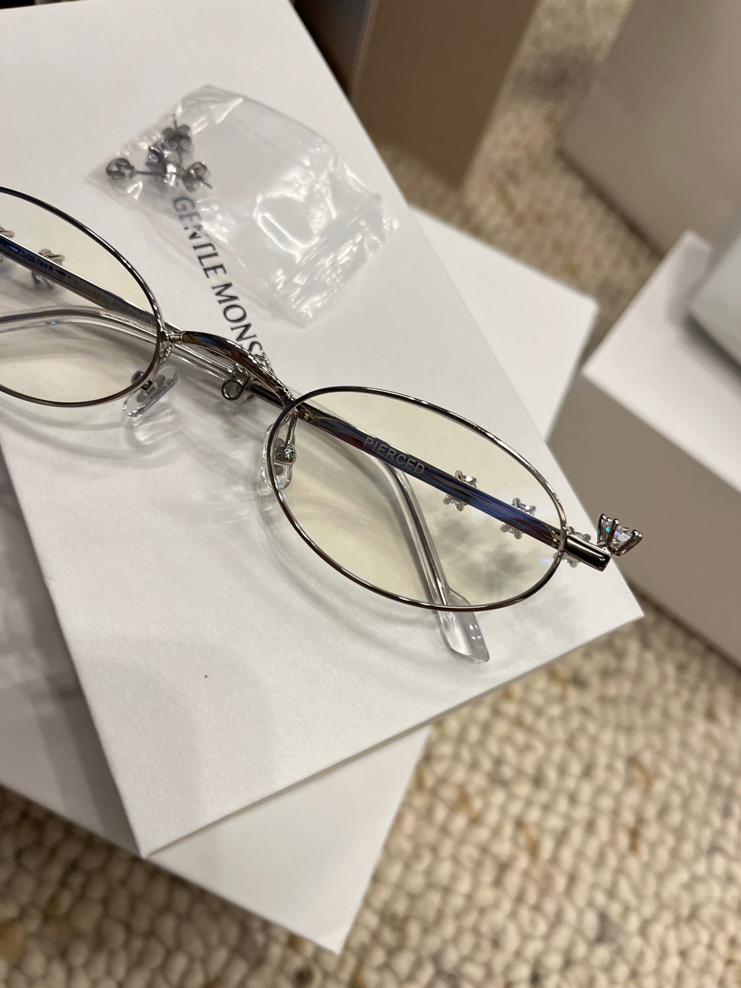 Inspired Gentle Monster × D’heygere Pierced 02 – Oval Metal Sunglasses (1:1 Mirror Quality)
