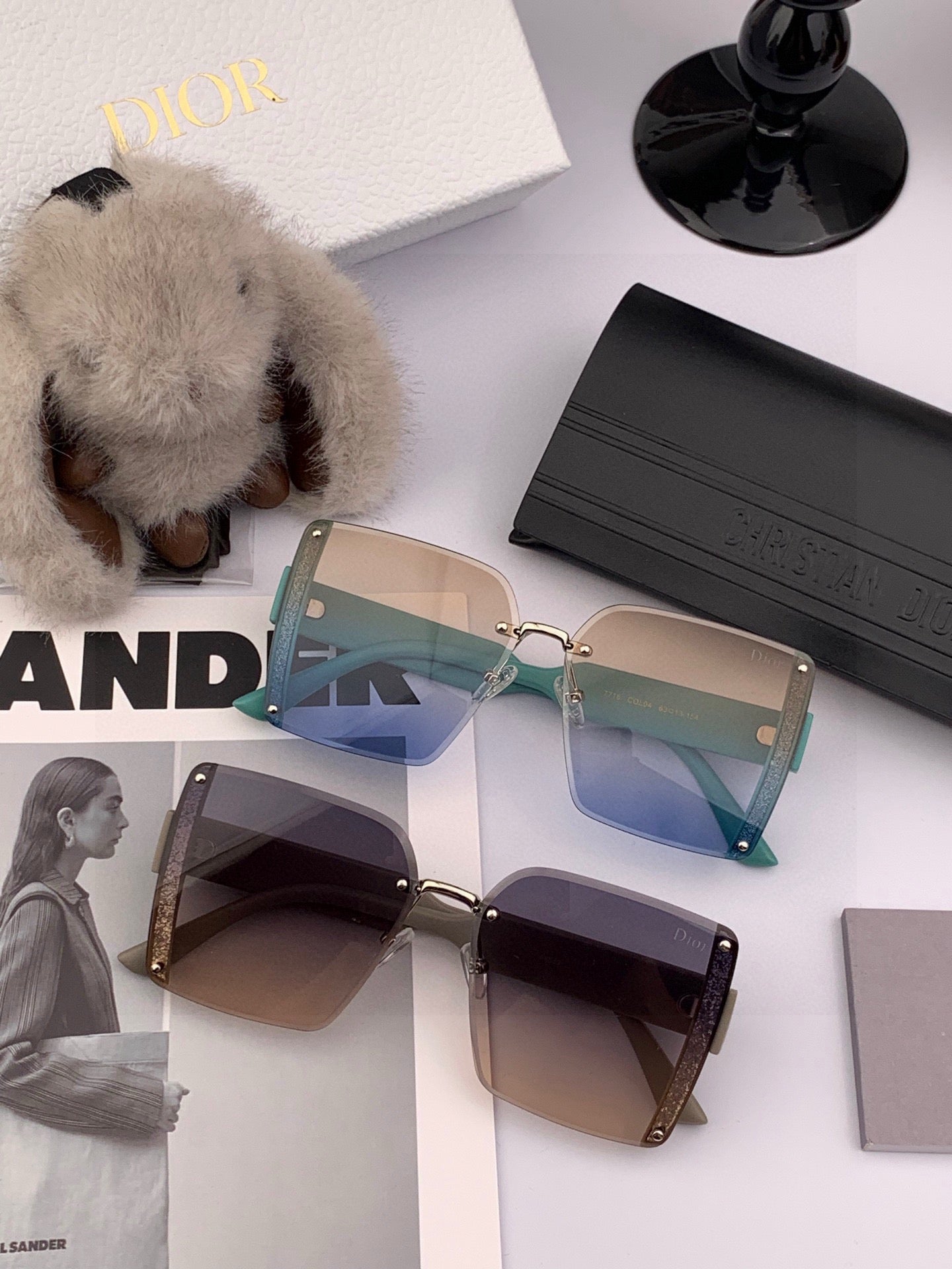 Inspired Dior CD1677 – Oversized Gradient Square Sunglasses (1:1 Mirror Quality)