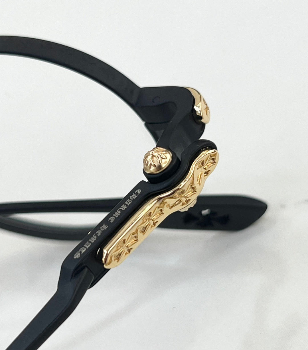 Inspired Chrome Hearts HONEYDIPPED – Round Optical Glasses with Gothic Detailing (1:1 Mirror Quality)