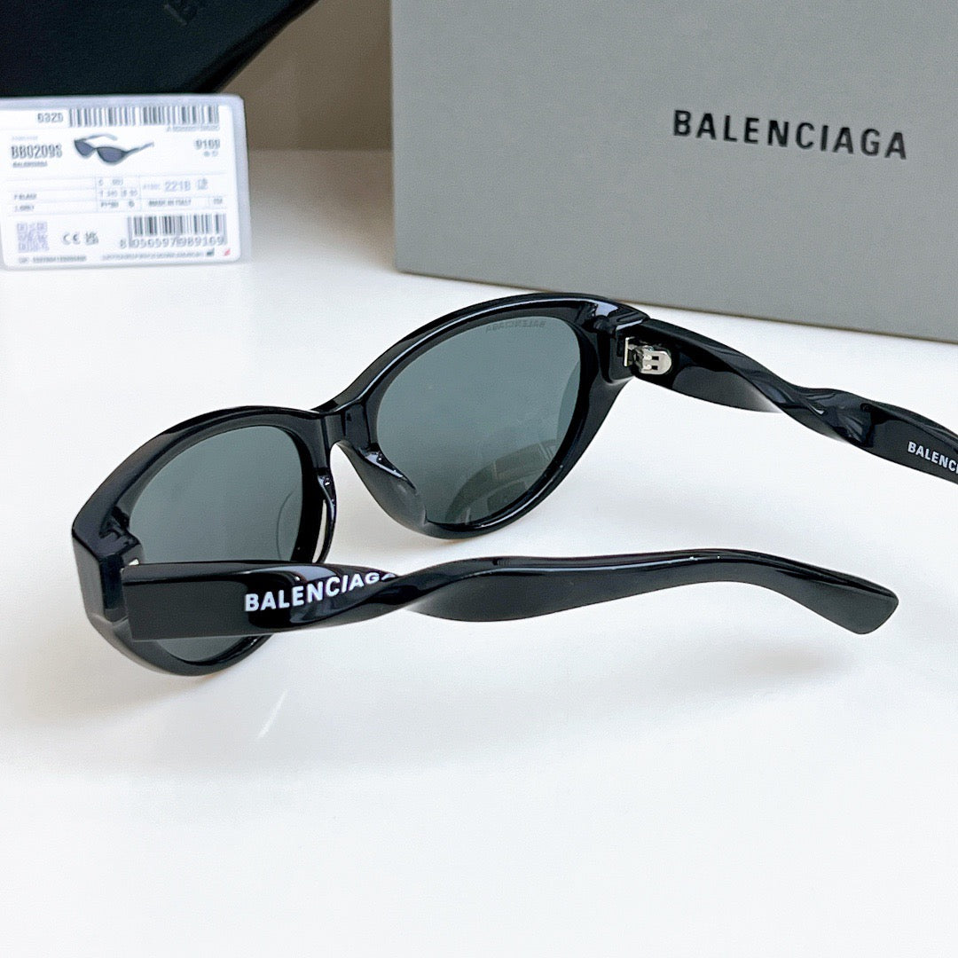 Inspired Balenciaga BB0209SA – Black Cat-Eye Sunglasses (1:1 Mirror Quality)