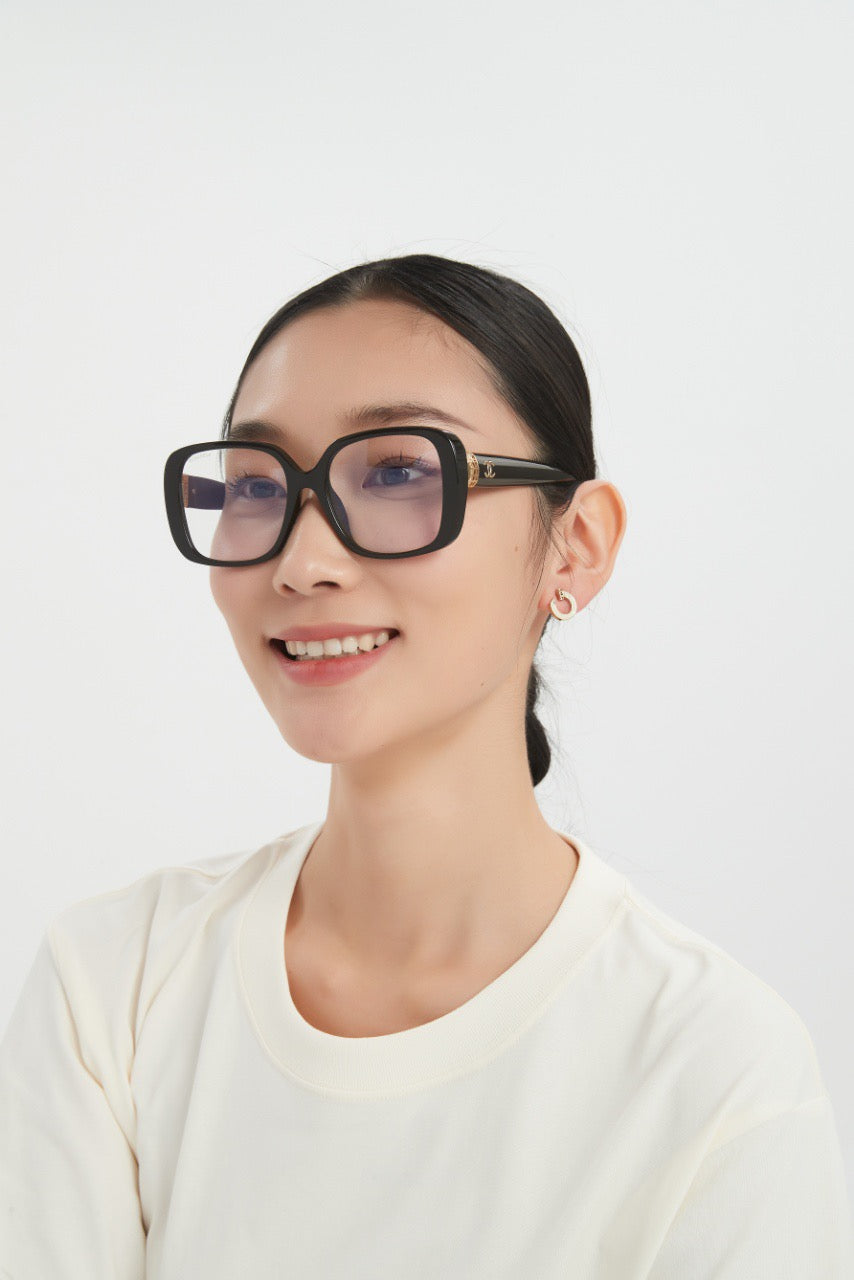 Inspired Chanel CH3479-S-A – Oversized Square Eyeglasses with Gold Detailing (1:1 Mirror Quality)
