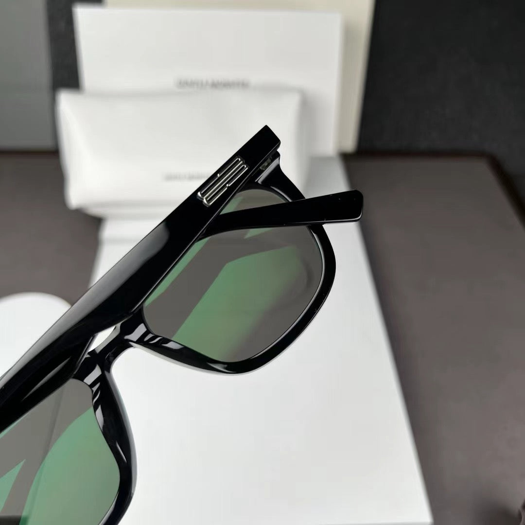 Gentle Monster New Her – Oversized Square Sunglasses (1:1 Mirror Quality)