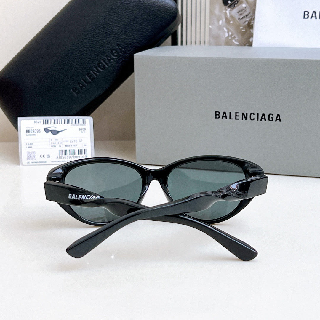 Inspired Balenciaga BB0209SA – Black Cat-Eye Sunglasses (1:1 Mirror Quality)