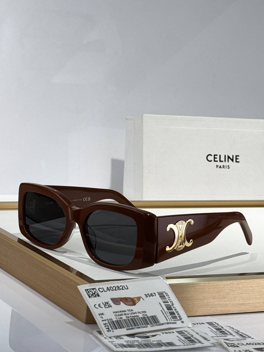Inspired CELINE CL40282U – Butterfly Rectangular Sunglasses (1:1 Mirror Quality)