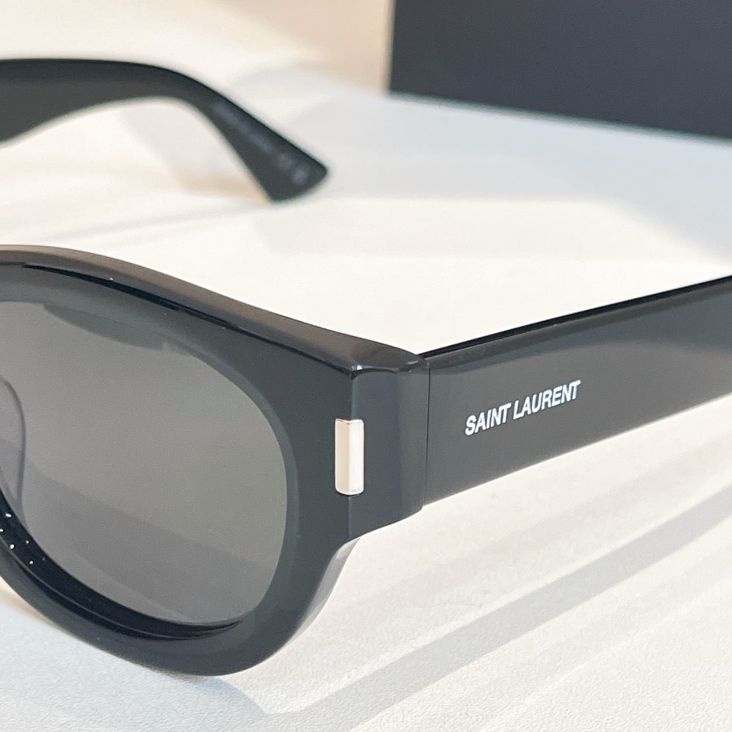 Inspired Saint Laurent SL 805F – Retro Oval Sunglasses (1:1 Mirror Quality)