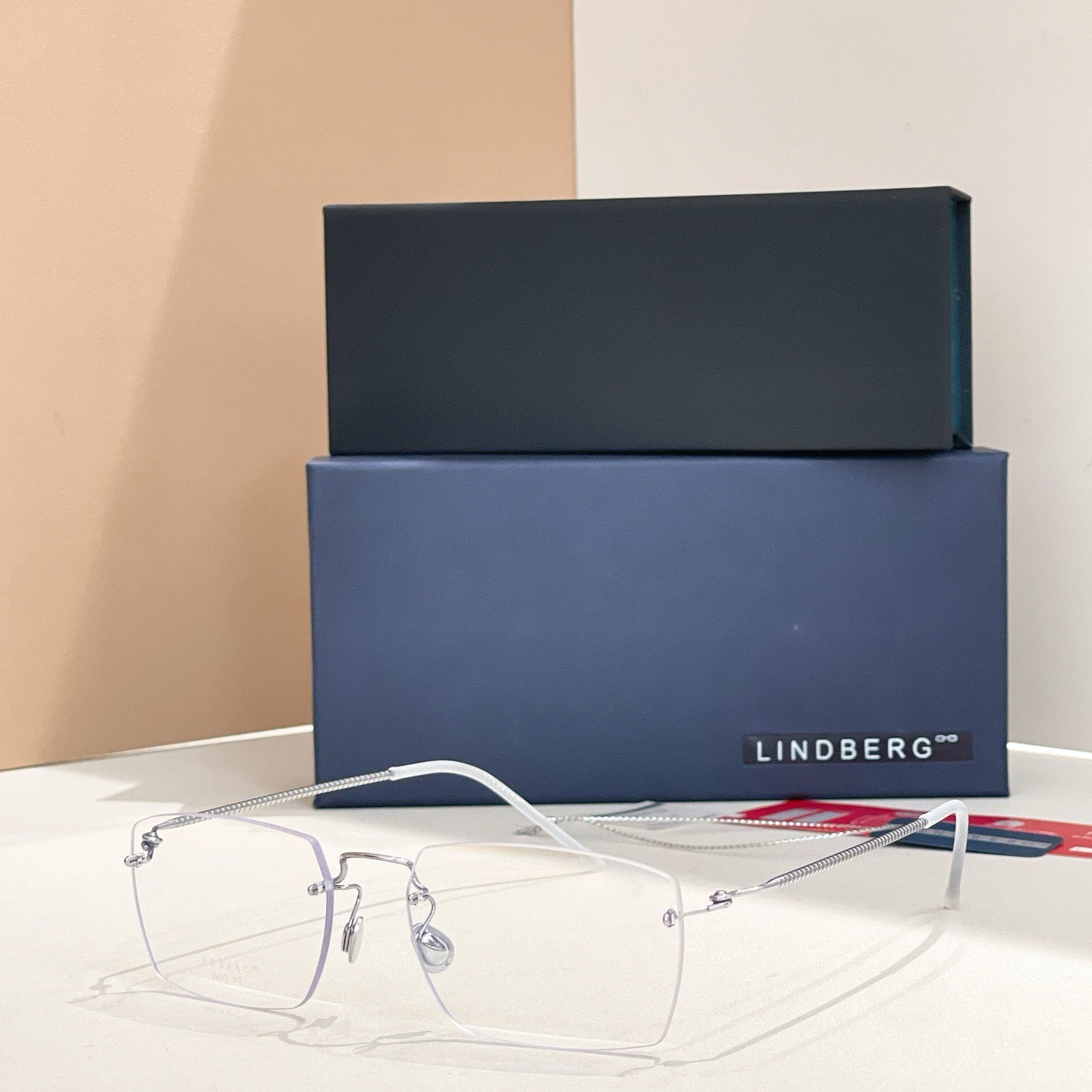 Inspired Lindberg 2422 – Rimless Titanium Eyeglasses (1:1 Mirror Quality, 18K Finish)