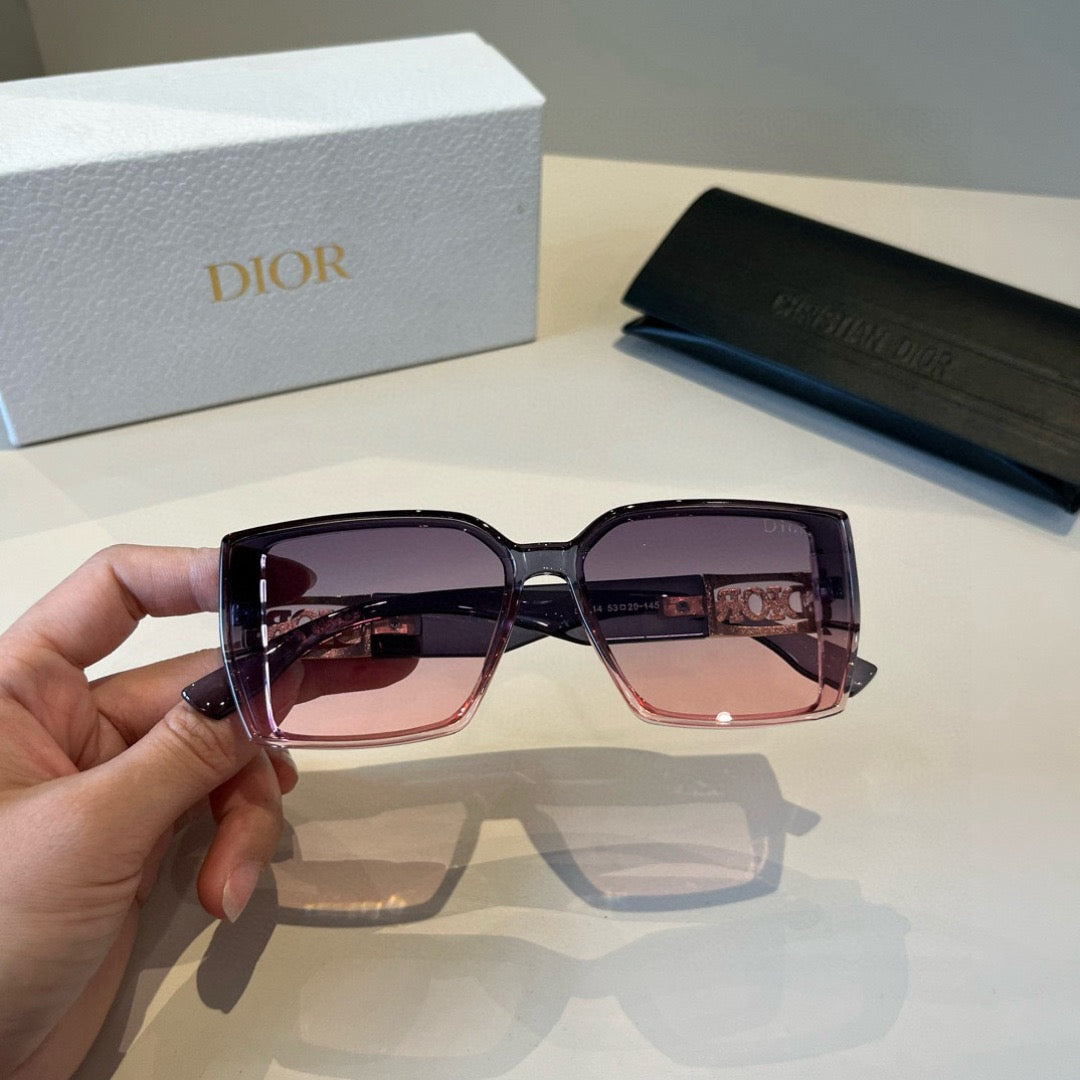 Inspired Dior 58044 – Gradient Square Luxury Sunglasses (1:1 Mirror Quality)