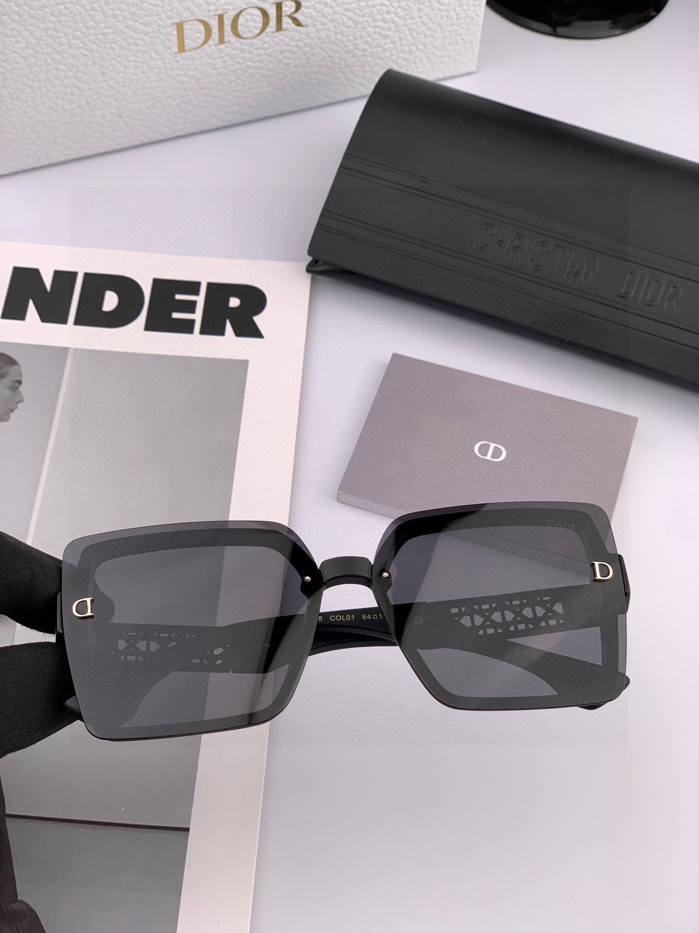 Inspired Dior CD1086 – Oversized Square Luxury Sunglasses (1:1 Mirror Quality)