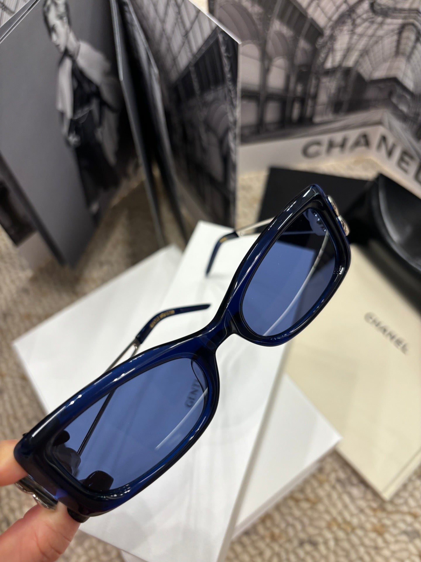 Gentle Monster Nemesis BLC8 – Rectangular Sunglasses (1:1 Mirror Quality)
