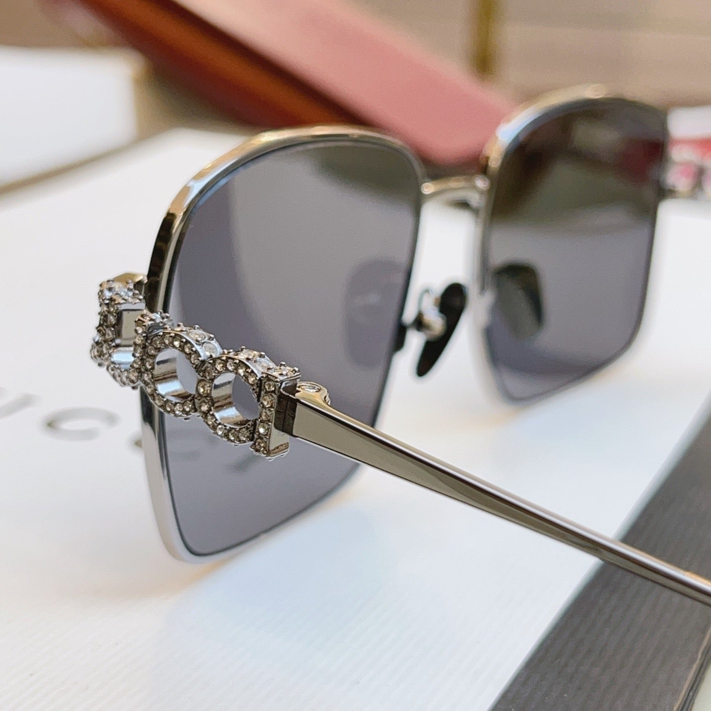 GG1937S Gucci Inspired Oversized Sunglasses – Square Metal Frame