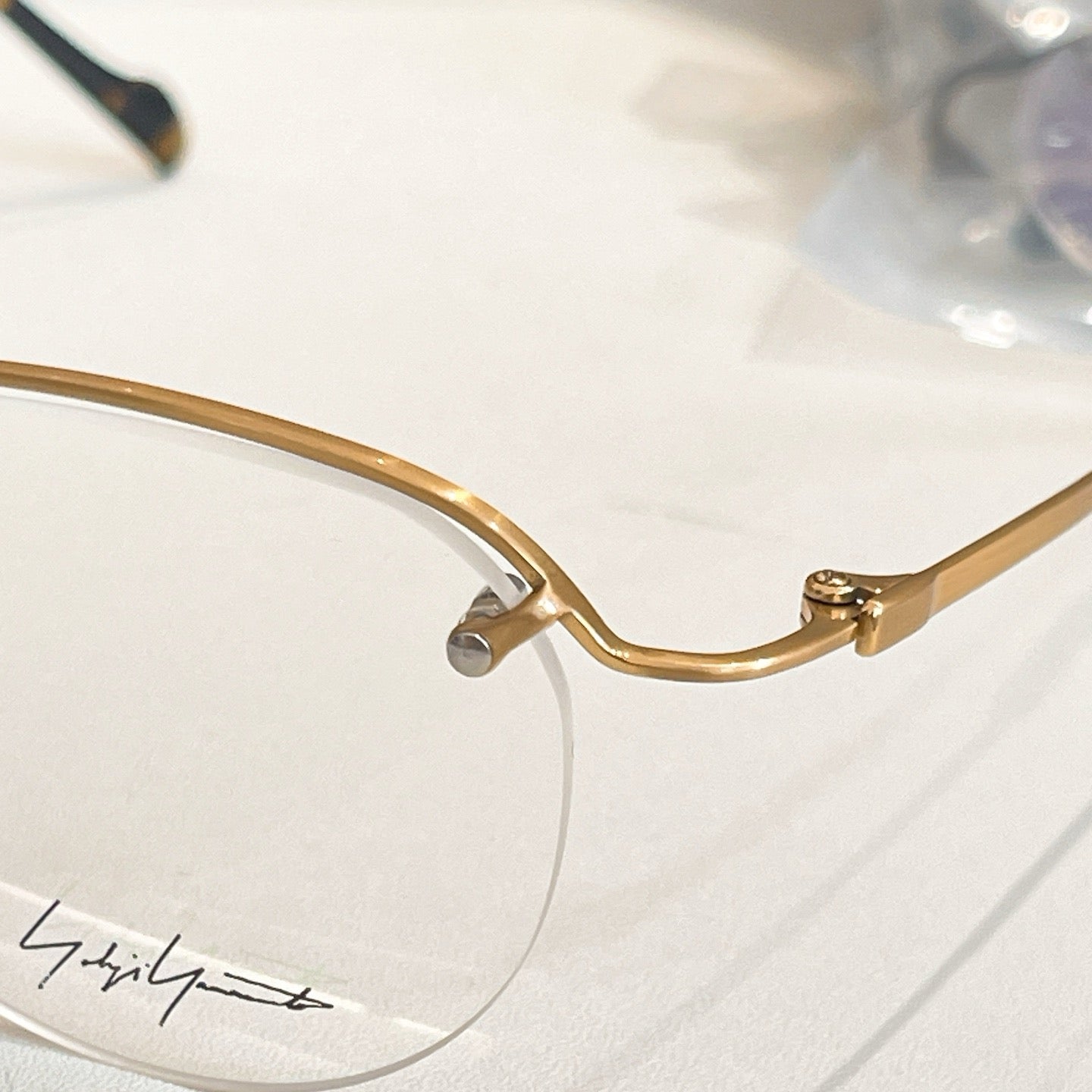 Model: 19-0041 Gold Eyeglasses -Inspired Yohji Yamamoto
