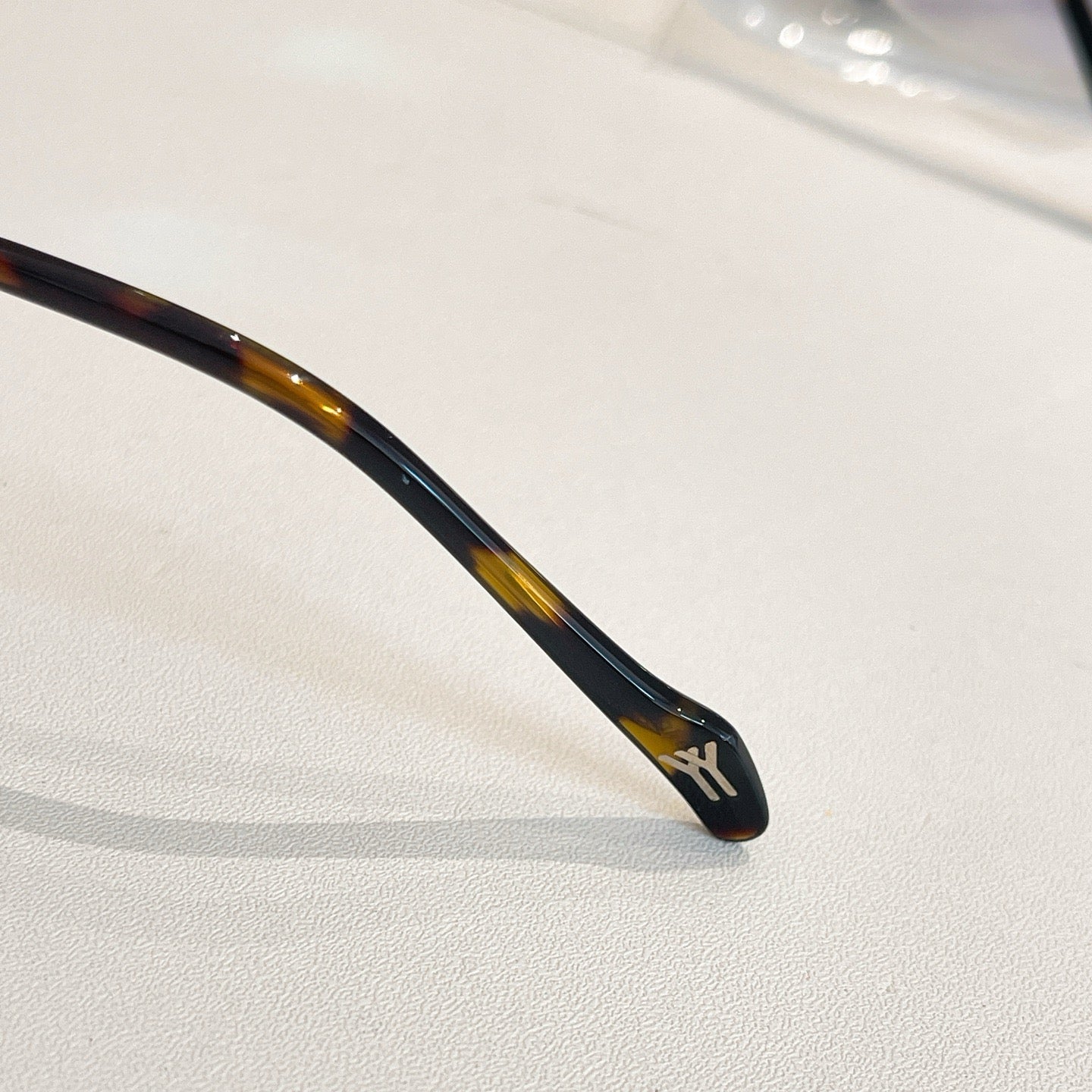 Model: 19-0041 Gold Eyeglasses -Inspired Yohji Yamamoto