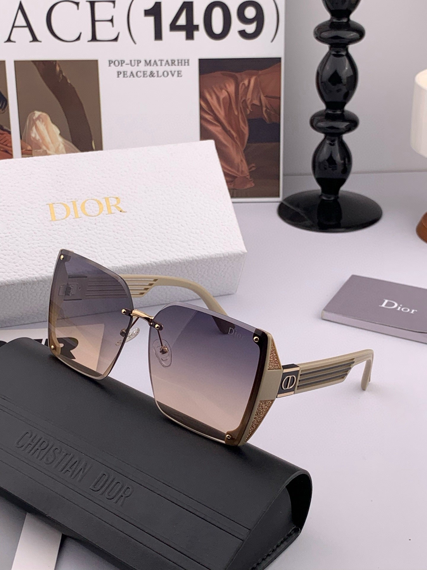 Inspired Dior CD2220 – Oversized Square Gradient Sunglasses (1:1 Mirror Quality)