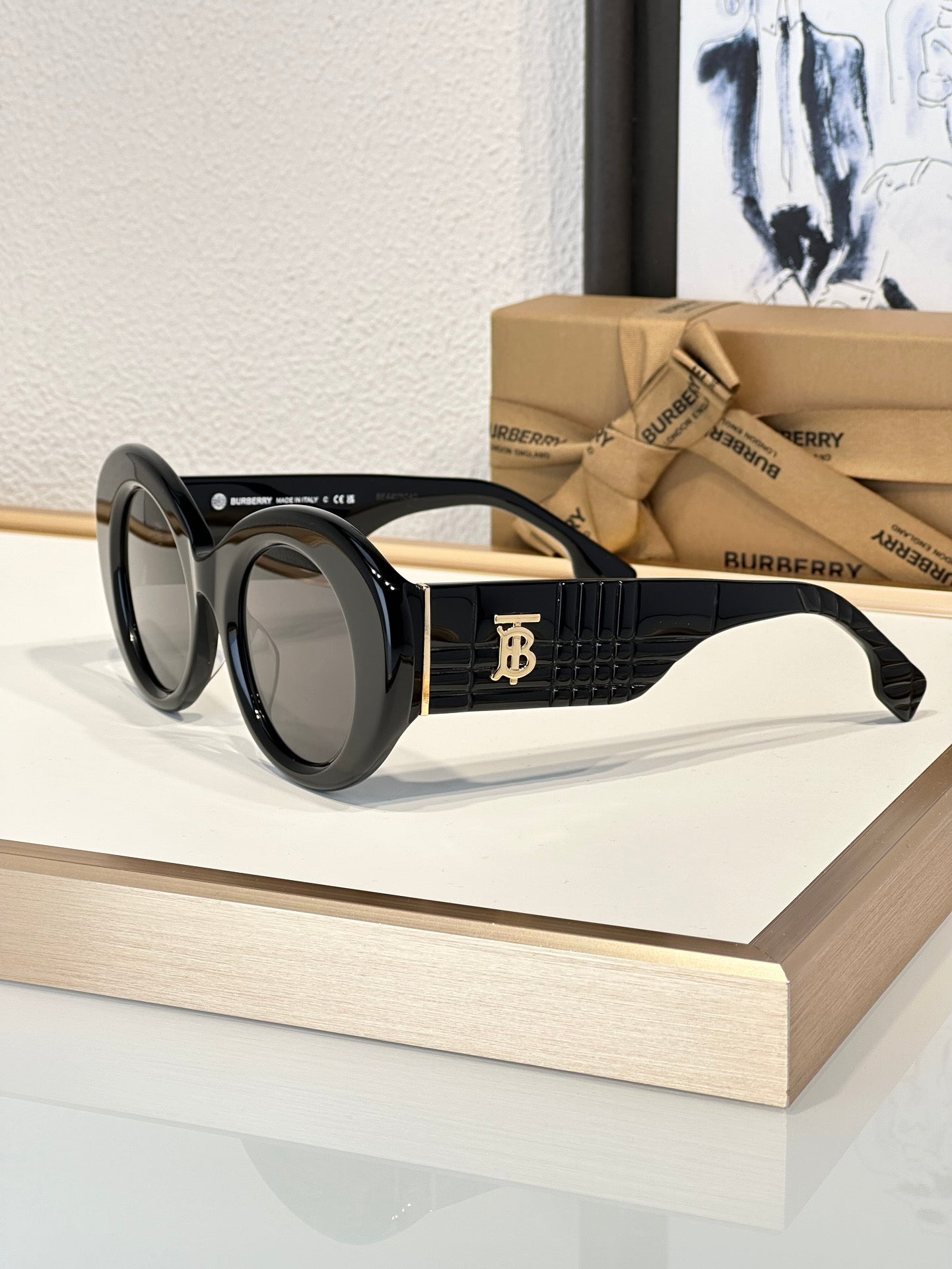 Inspired Burberry B4370U – Oversized Oval Sunglasses (1:1 Mirror Quality)- Black