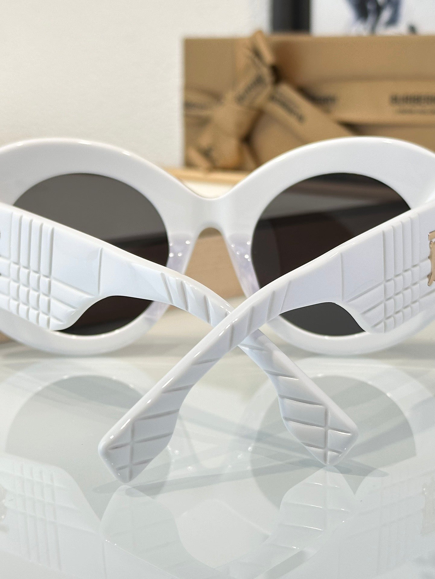 Inspired Burberry B4370U – Oversized Oval Sunglasses (1:1 Mirror Quality)- White