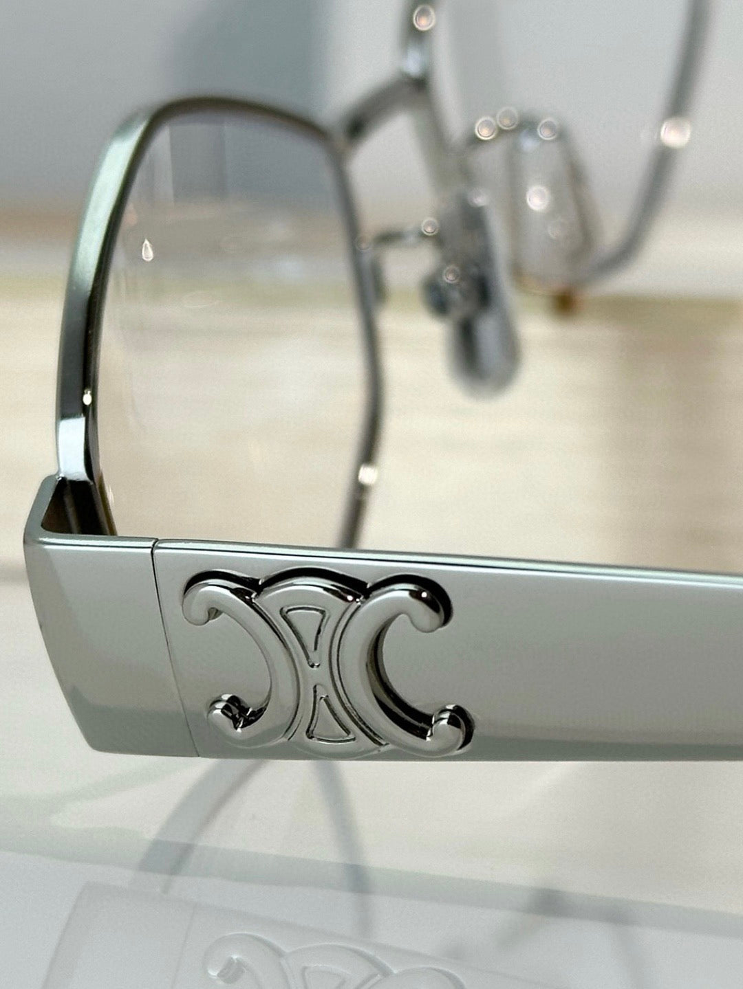 Inspired CELINE CL40254U – Triomphe Metal Silver Eyeglasses  (1:1 Mirror Quality)
