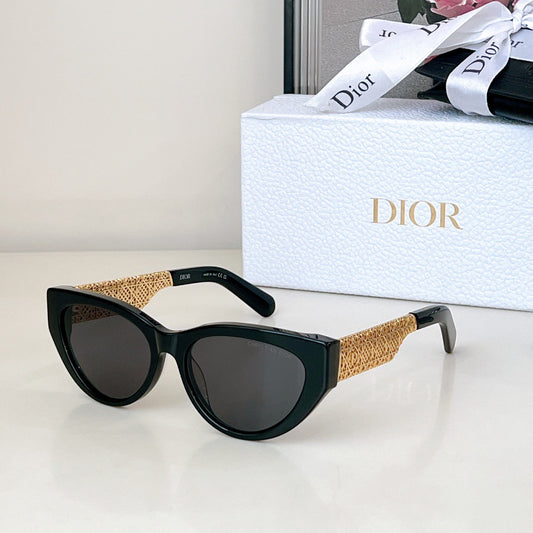 Inspired Dior DioRésille B1F – Cat-Eye Sunglasses (1:1 Mirror Quality)