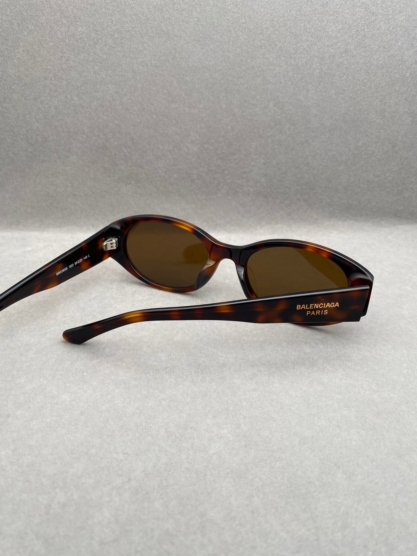 Inspired Balenciaga BB0369S – Retro Oval Sunglasses (1:1 Mirror Quality)- Tortoise