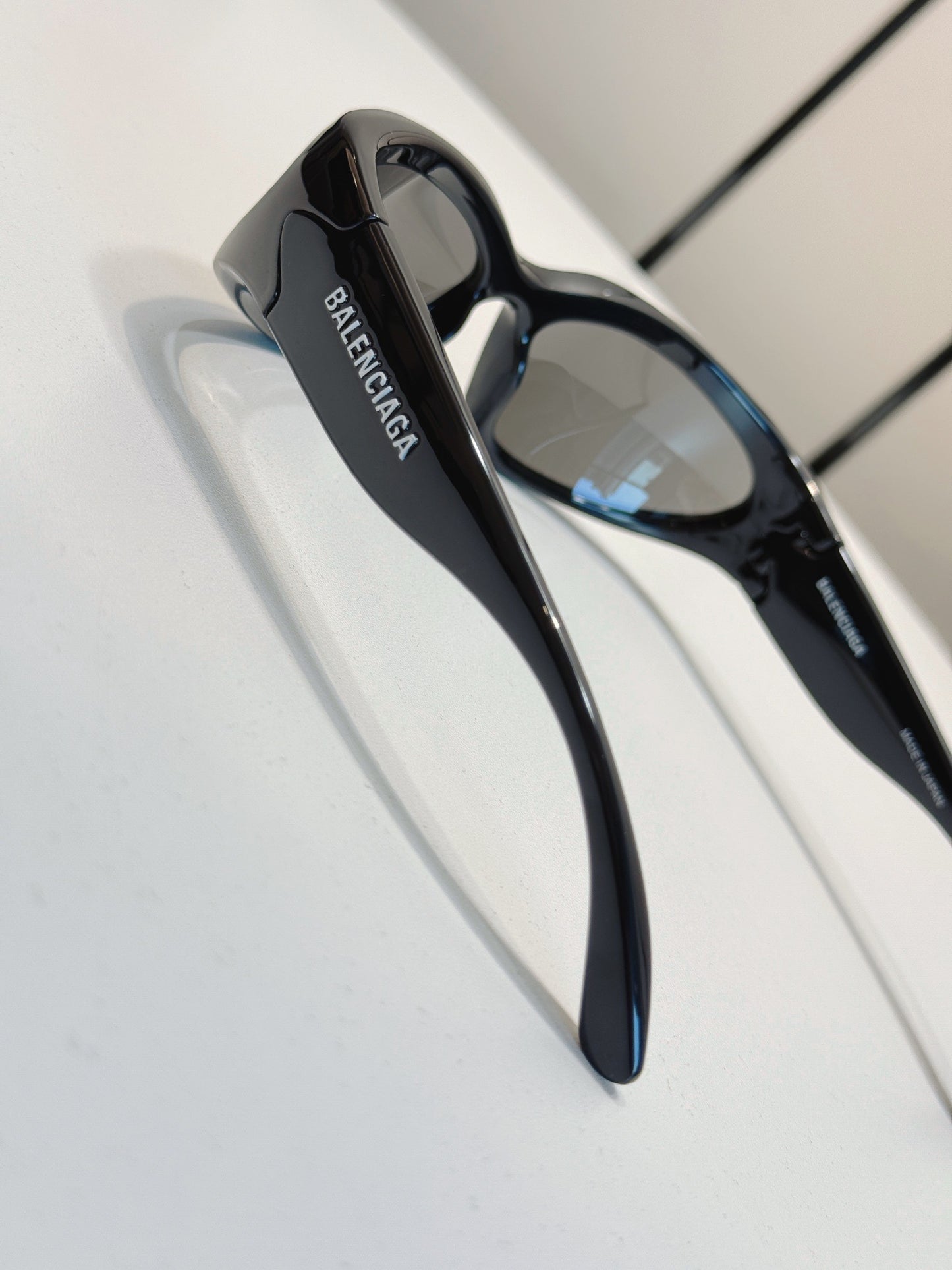 Inspired Balenciaga BB0157S – Retro Wrap-Around Sunglasses (1:1 Mirror Quality)