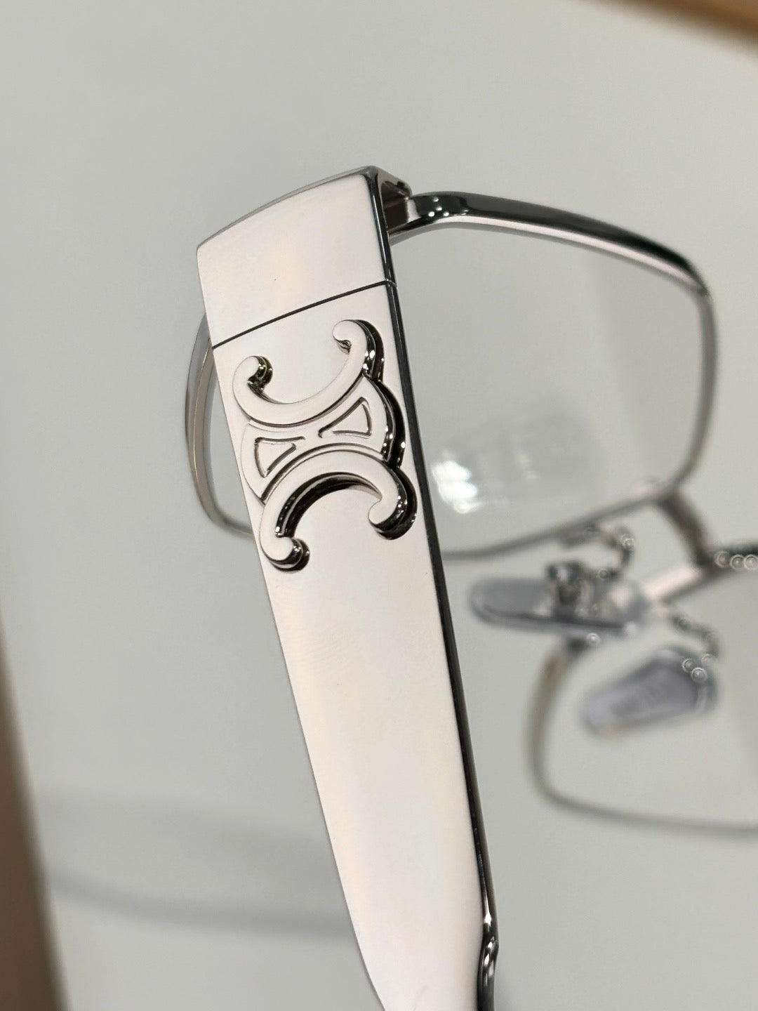 Inspired CELINE CL40254U – Triomphe Metal Silver Eyeglasses  (1:1 Mirror Quality)