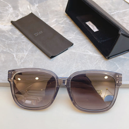Inspired Dior Signature S7F – Oversized Square Sunglasses (1:1 Mirror Quality)