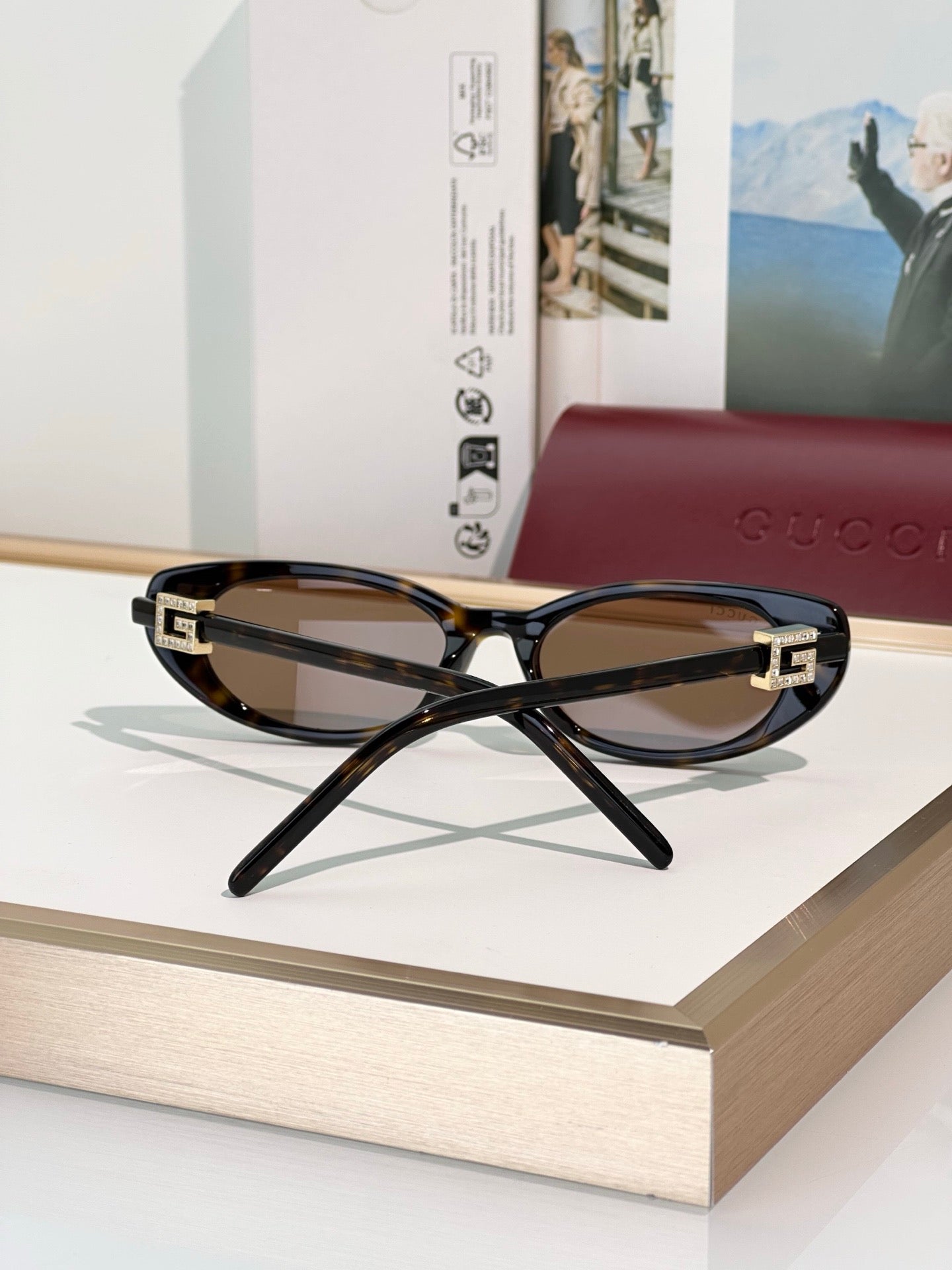 GG1680S Inspired Oval Cat-Eye Sunglasses – Slim Retro Frame with Signature G Logo