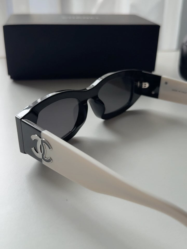Chanel CH5525 Classic Rectangle Sunglasses (Inspired, 1:1 Mirror Quality)