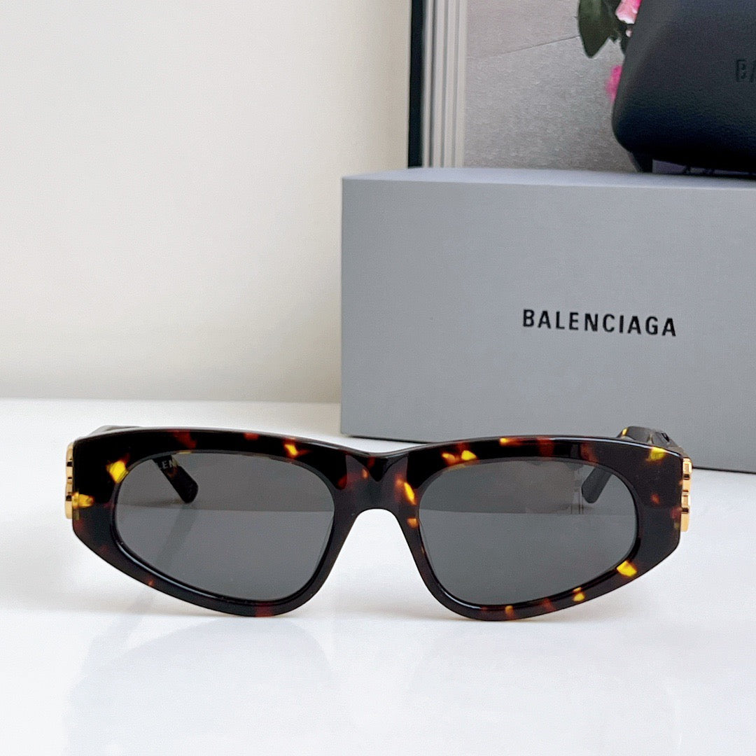 Inspired Balenciaga BB0095 – Tortoise Rectangle Sunglasses with Gold Logo (1:1 Mirror Quality)