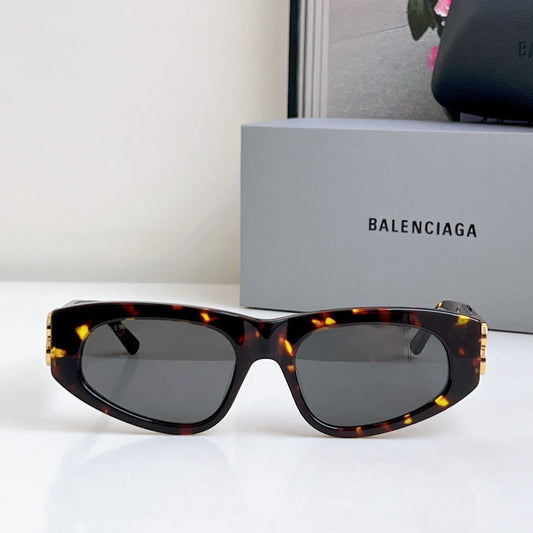Inspired Balenciaga BB0095 – Tortoise Rectangle Sunglasses with Gold Logo (1:1 Mirror Quality)