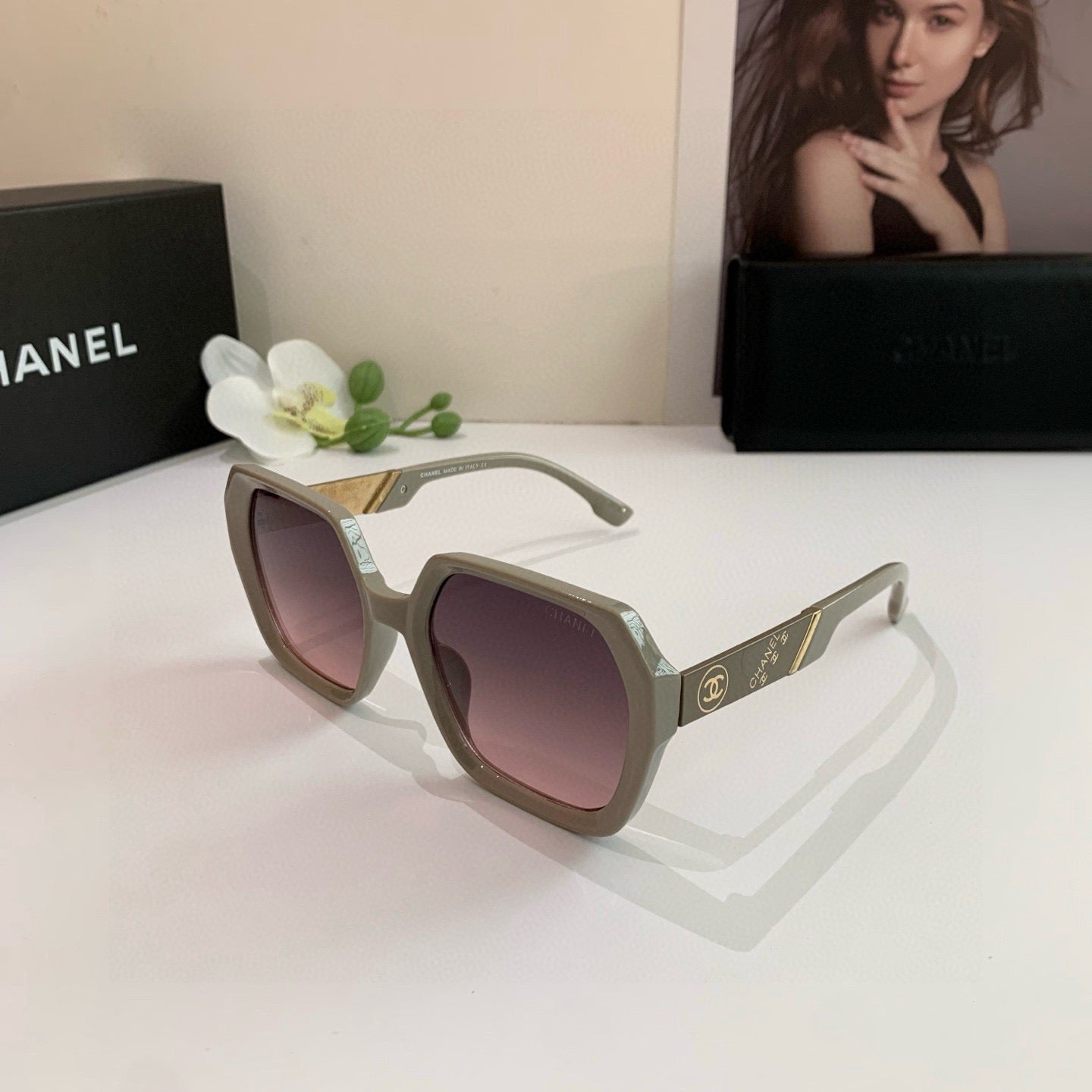 Inspired Chanel 40228 – Oversized Geometric Sunglasses (1:1 Mirror Quality)