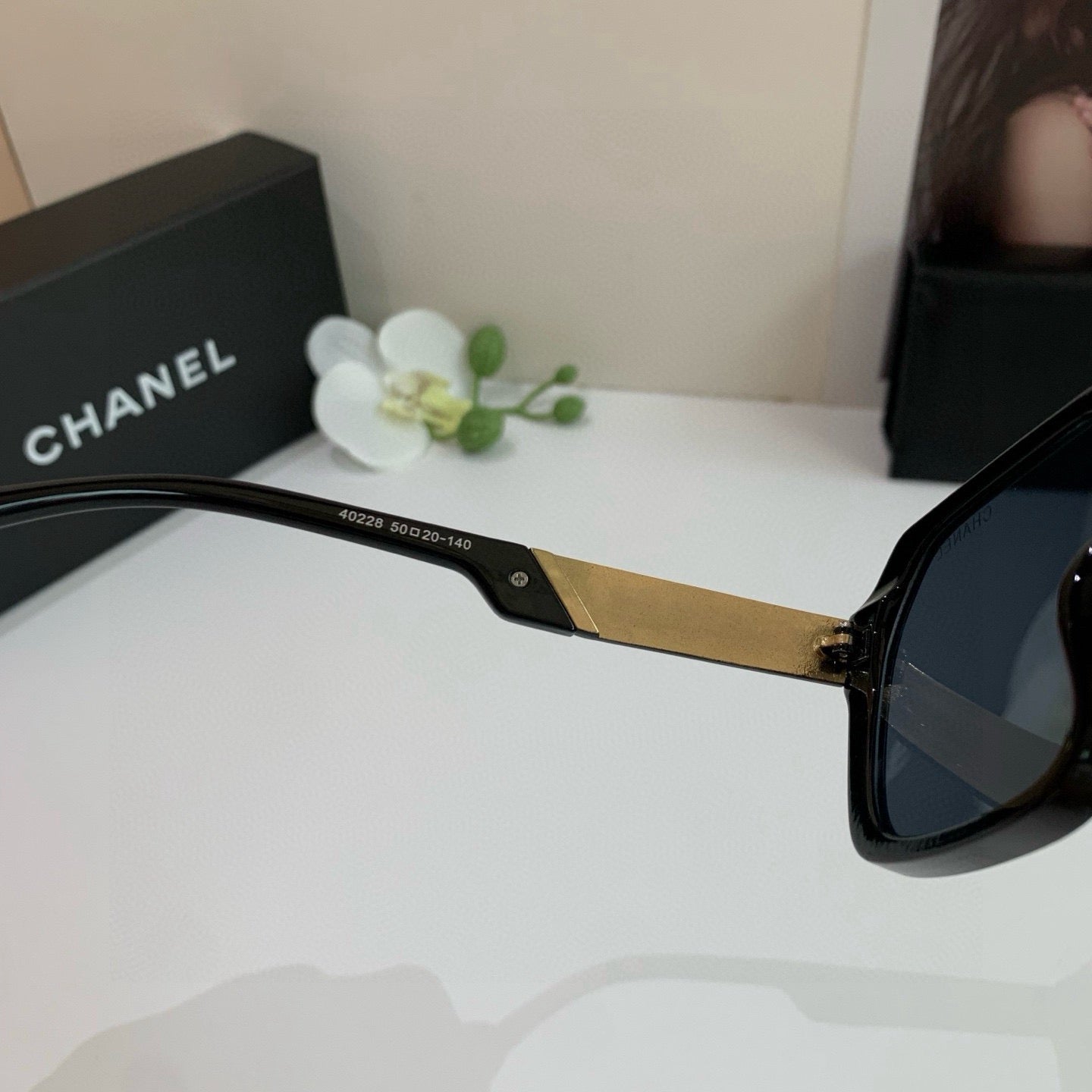 Inspired Chanel 40228 – Oversized Geometric Sunglasses (1:1 Mirror Quality)