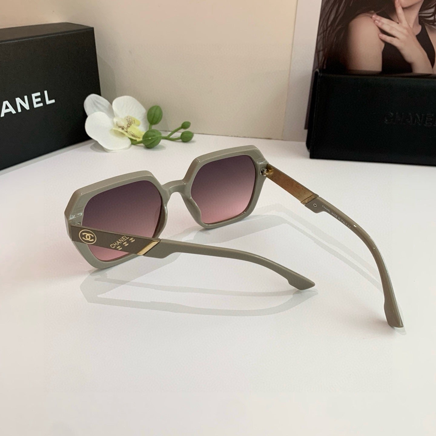 Inspired Chanel 40228 – Oversized Geometric Sunglasses (1:1 Mirror Quality)