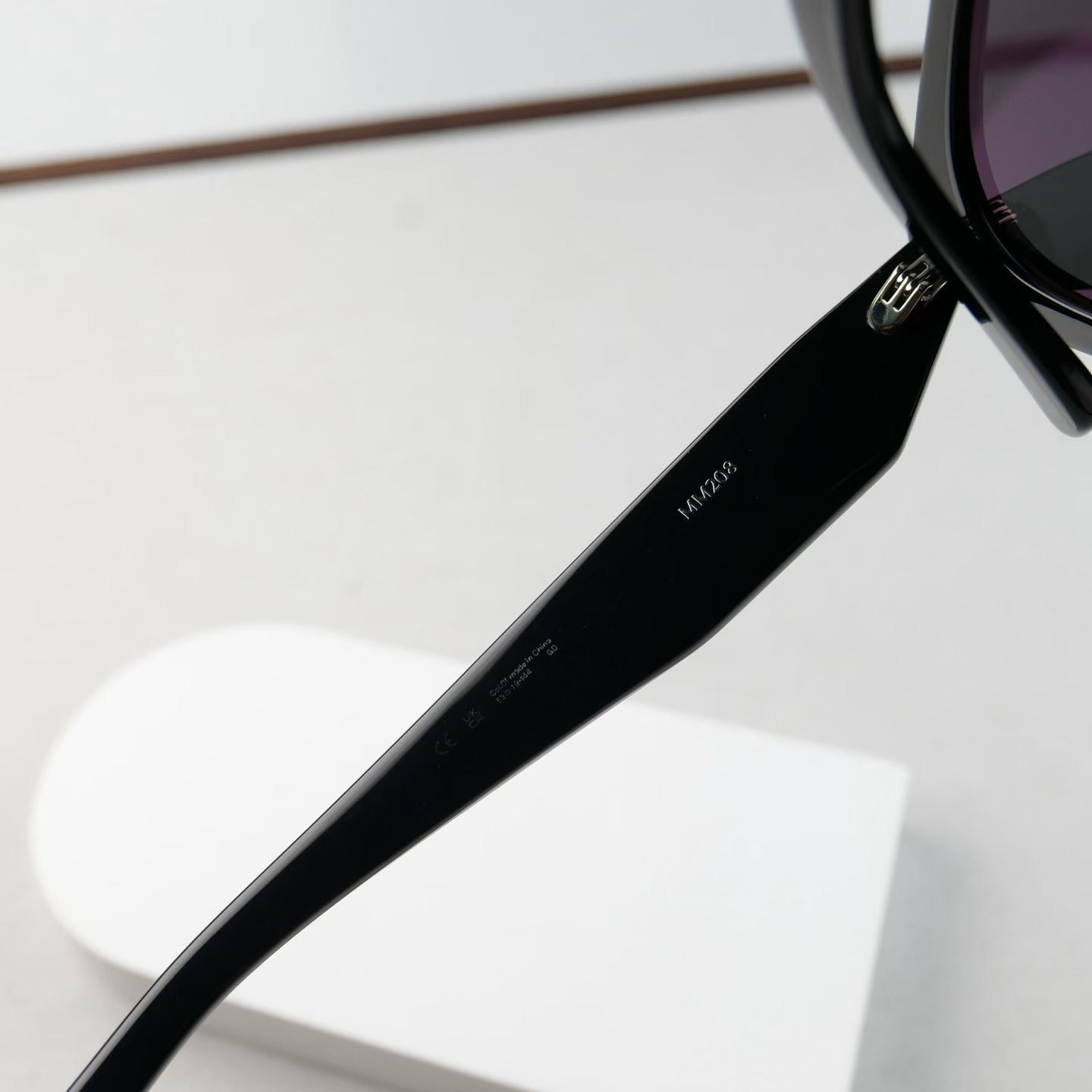 Inspired Maison Margiela × Gentle Monster MM208 – Cat-Eye Sunglasses (1:1 Mirror Quality, Replica Collab Series)