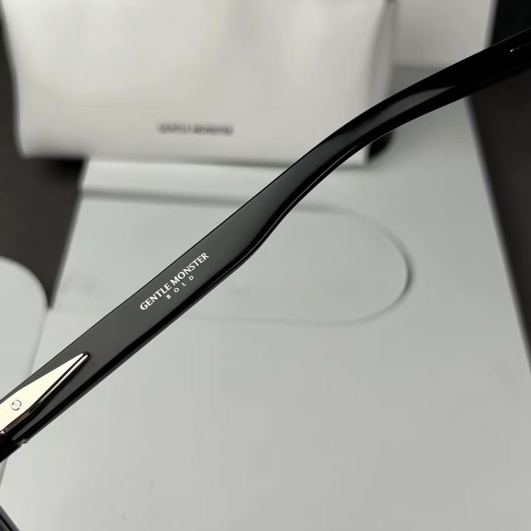 Gentle Monster Ojo 01 – Square Optical Eyeglasses (1:1 Mirror Quality)