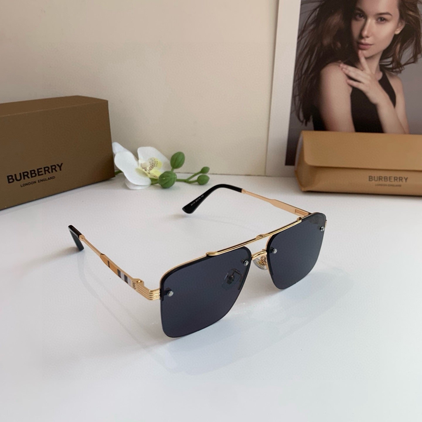 Inspired Burberry 24116 Aviator – Striped Temple Metal Sunglasses (1:1 Mirror Quality)- black