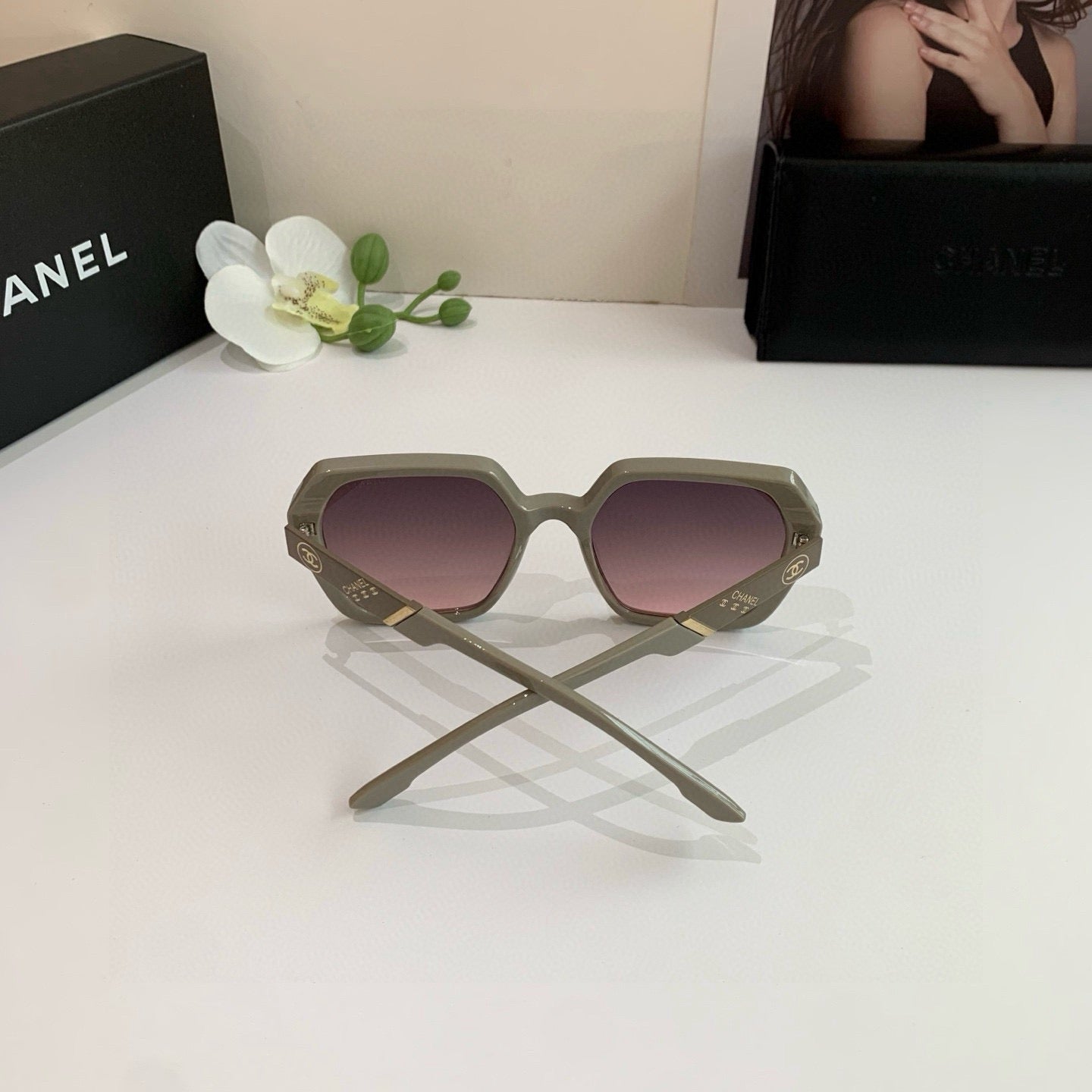 Inspired Chanel 40228 – Oversized Geometric Sunglasses (1:1 Mirror Quality)