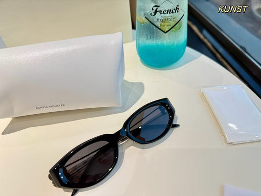 Inspired Gentle Monster Kunst 01 – Sophisticated Cat-Eye Sunglasses (1:1 Mirror Quality)