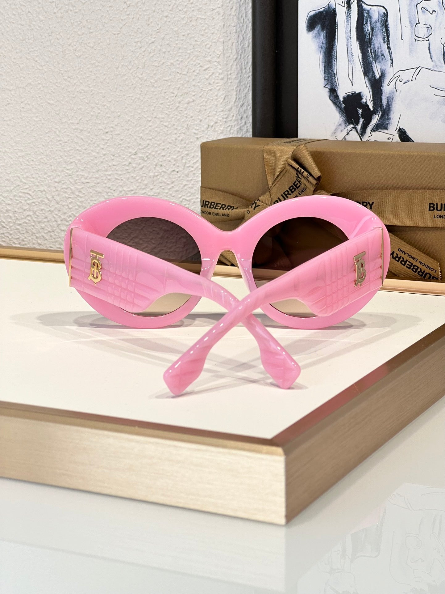 Inspired Burberry B4370U – Oversized Oval Sunglasses (1:1 Mirror Quality)- pink