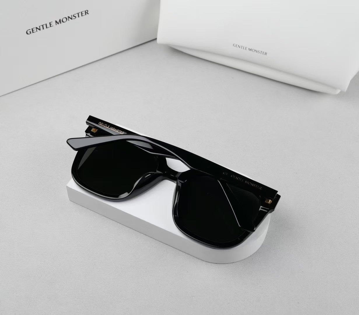 Inspired Gentle Monster Rick 01 – Bold Square Sunglasses (1:1 Mirror Quality)