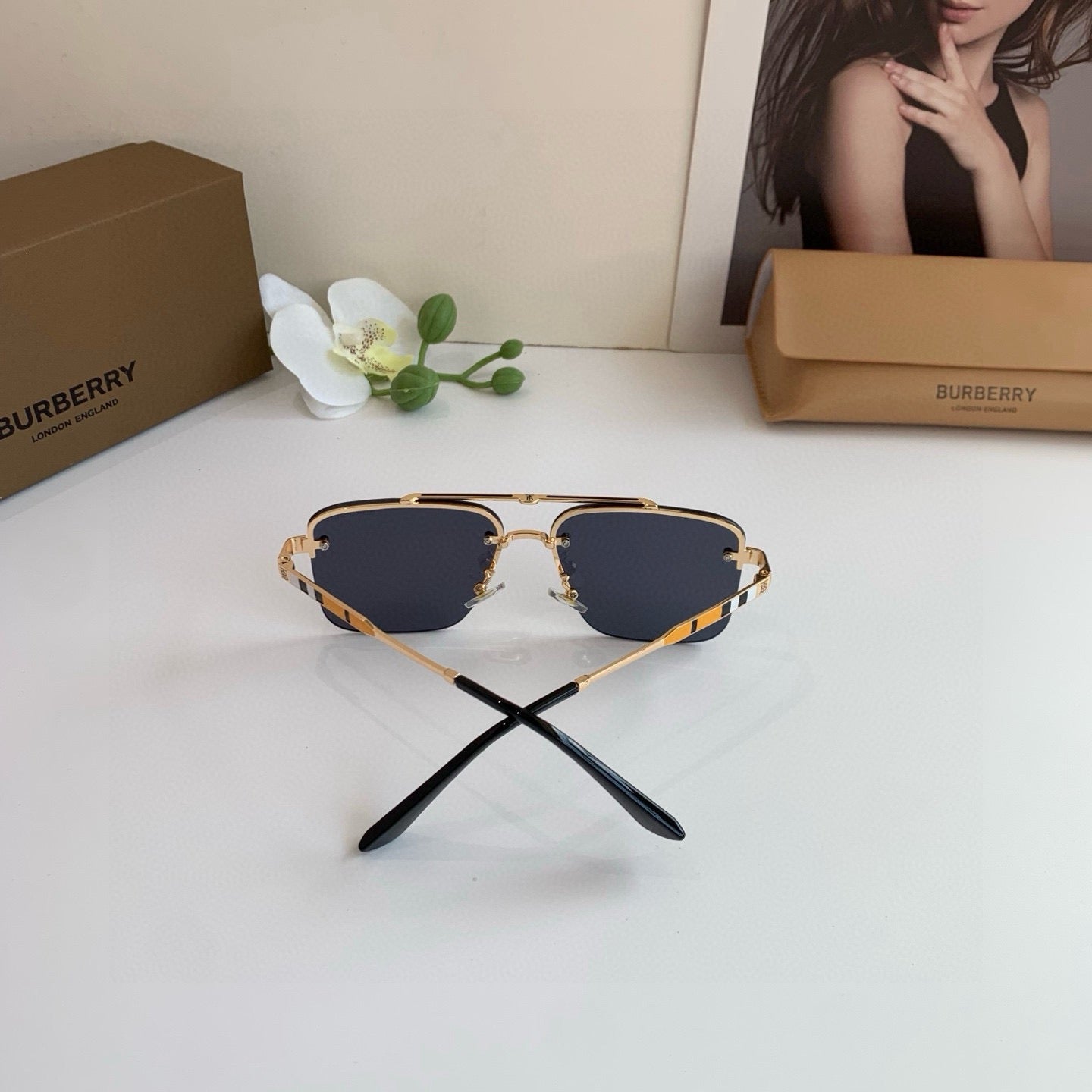 Inspired Burberry 24116 Aviator – Striped Temple Metal Sunglasses (1:1 Mirror Quality)- black