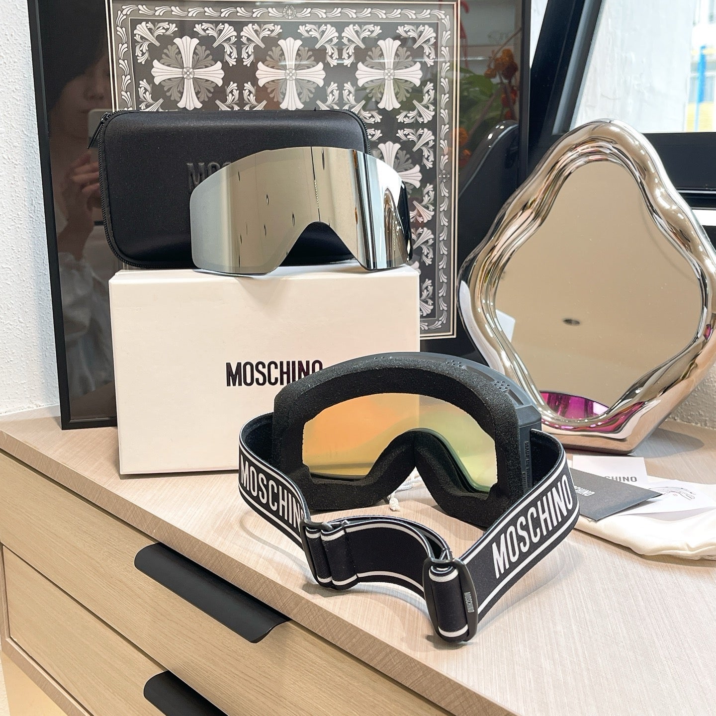 Inspired Moschino Ski Goggles – Black Teddy Strap with Mirrored Lens (Unisex)