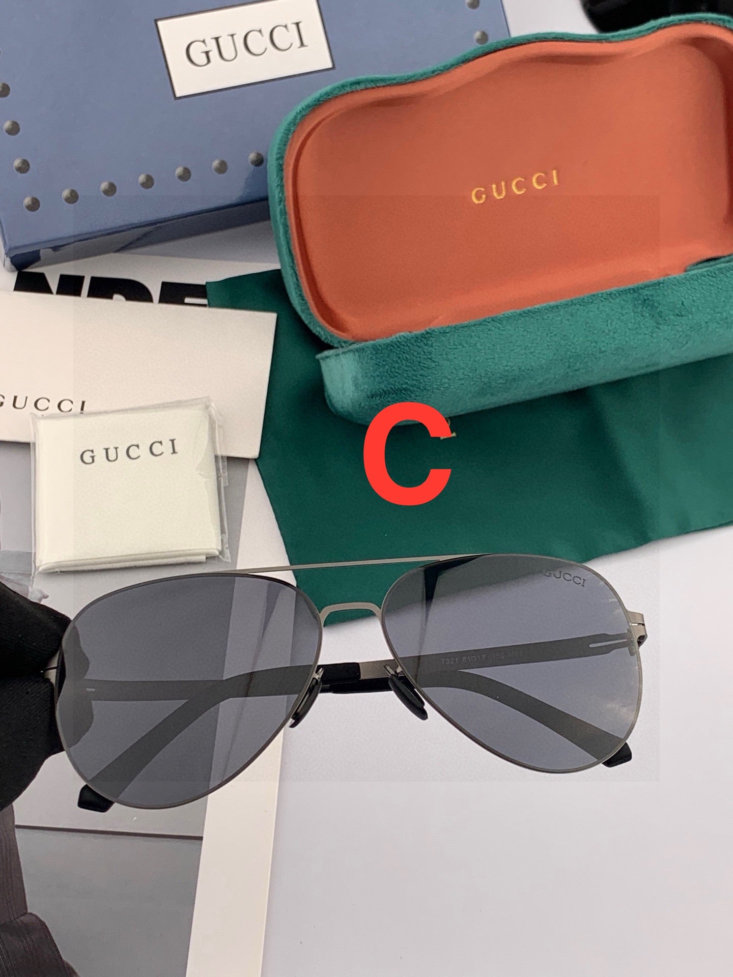 Gucci G1732 Unisex Rimless Gradient Sunglasses (Inspired, 1:1 Mirror Quality)