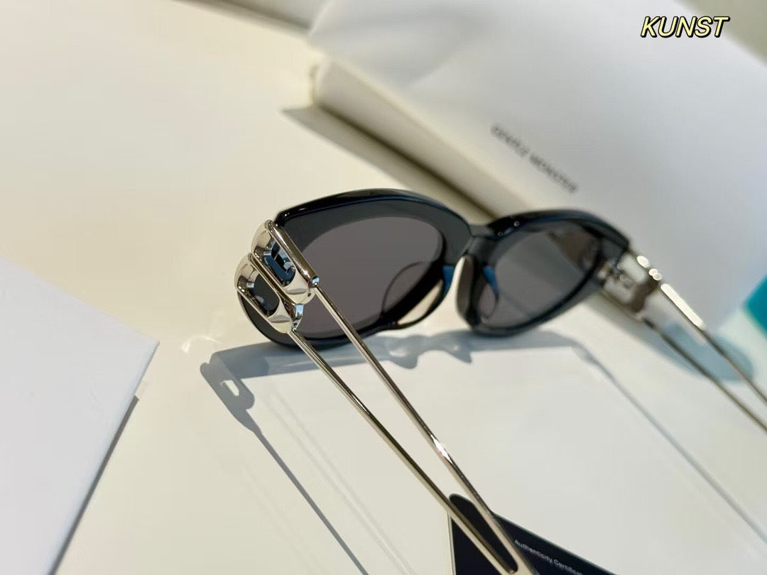 Inspired Gentle Monster Kunst 01 – Sophisticated Cat-Eye Sunglasses (1:1 Mirror Quality)