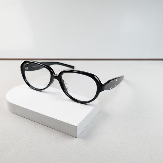 Inspired Gentle Monster x Maison Margeila MM211 01– Bold Rectangle Optical Glasses (1:1 Mirror Quality)