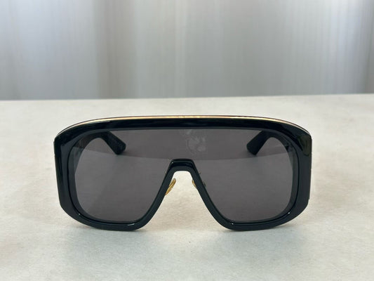 Inspired DiorGraphique M2U – Oversized Shield Sunglasses (1:1 Mirror Quality)