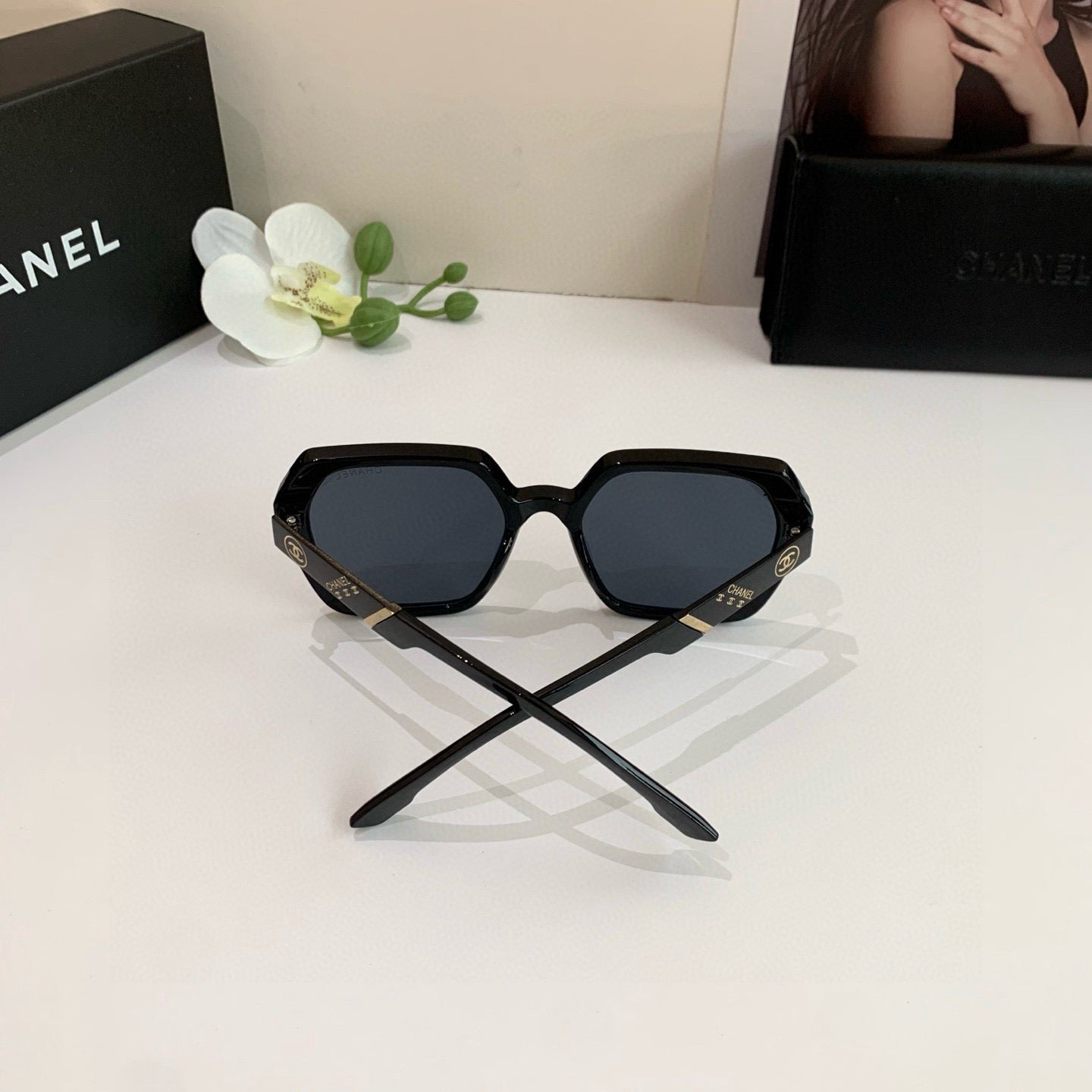 Inspired Chanel 40228 – Oversized Geometric Sunglasses (1:1 Mirror Quality)
