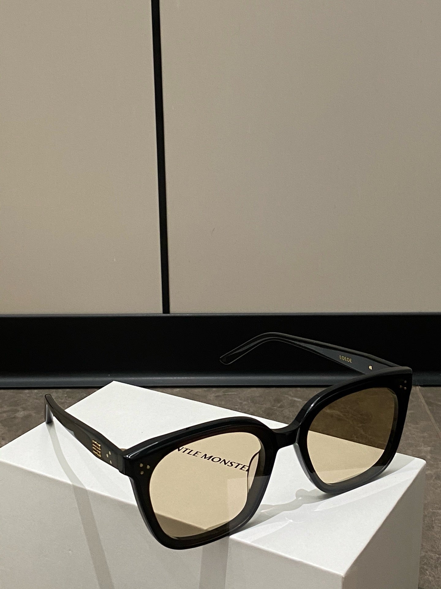 Gentle Monster Loloe 01 (BR) – Black Acetate Square Sunglasses (Inspired, 1:1 Mirror Quality)