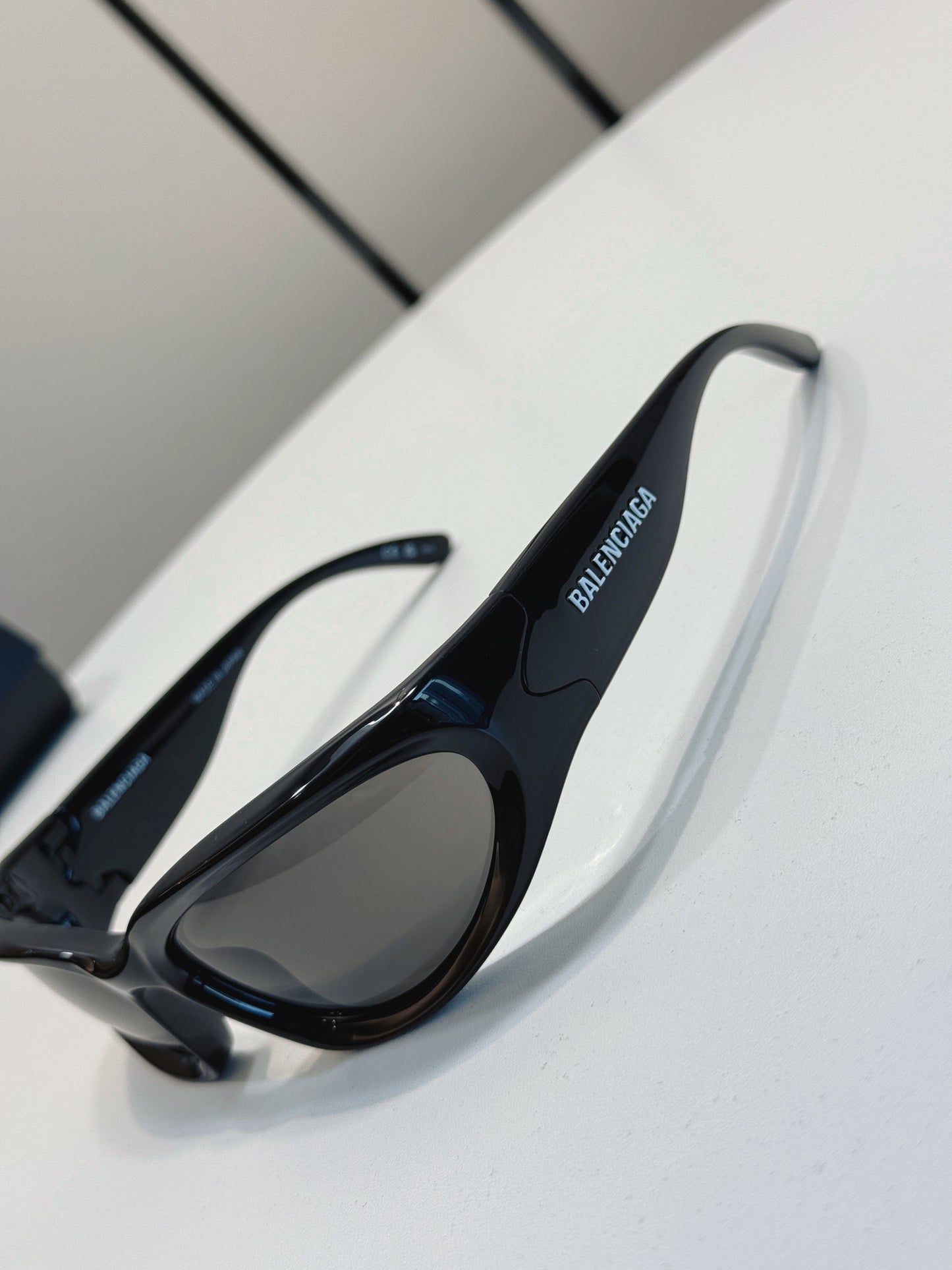 Inspired Balenciaga BB0157S – Retro Wrap-Around Sunglasses (1:1 Mirror Quality)