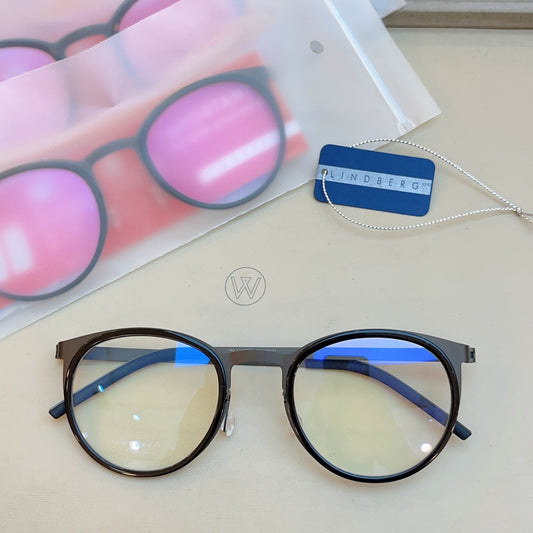 LINDBERG 9704 – Retro Cat-Eye Titanium Eyeglasses (High Edition)